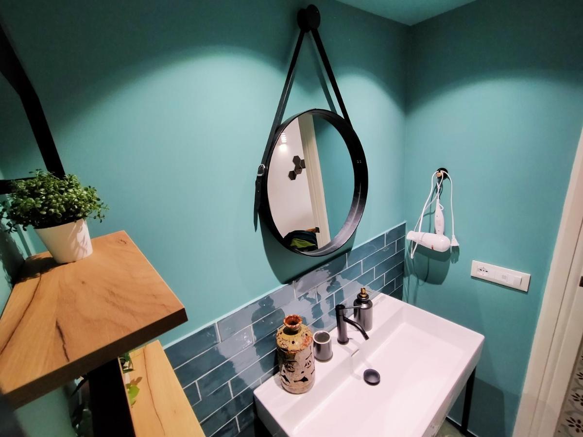 Sonnino Suite Jacuzzi Apartment Bari Extérieur photo