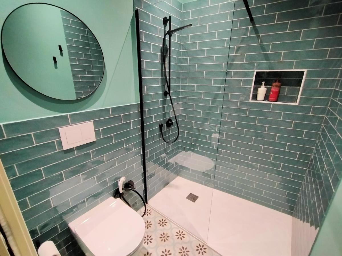 Sonnino Suite Jacuzzi Apartment Bari Extérieur photo